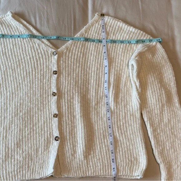 Hippie Rose Cream V-Neck Sweater - Picture 7 of 8